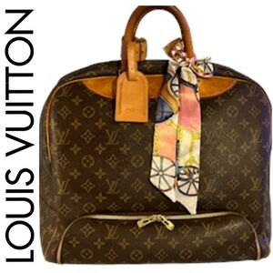 Louis Vuitton Monogram Evasion Travel Bag in Excellent Preloved Condition